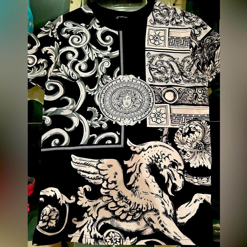 Mens authentic Versace shirt used in great condition